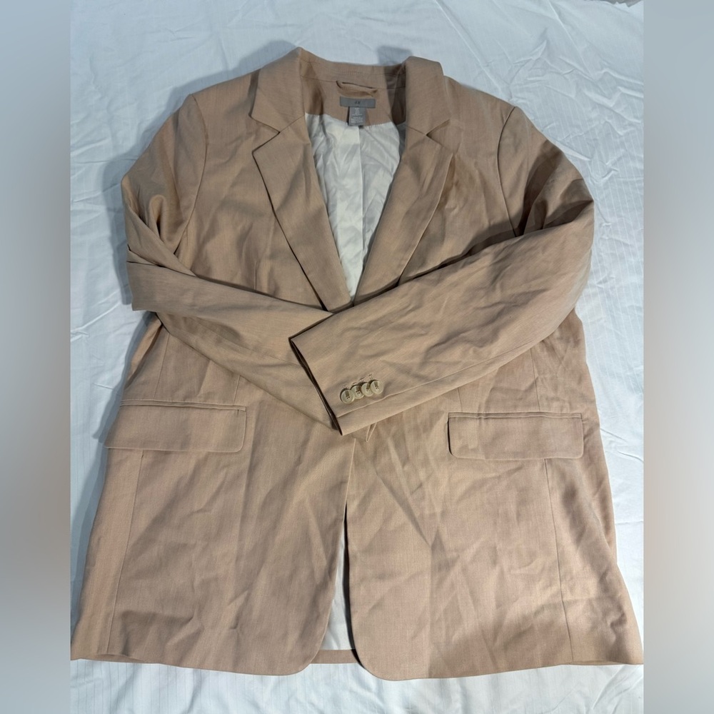 H&M light pink / blush suit. Jacket & pants